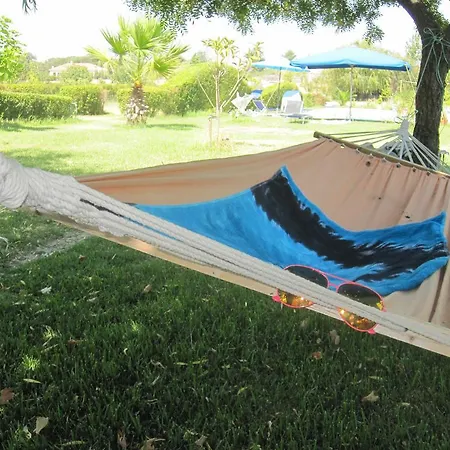 Casa Das Andorinhas Bed & Breakfast *